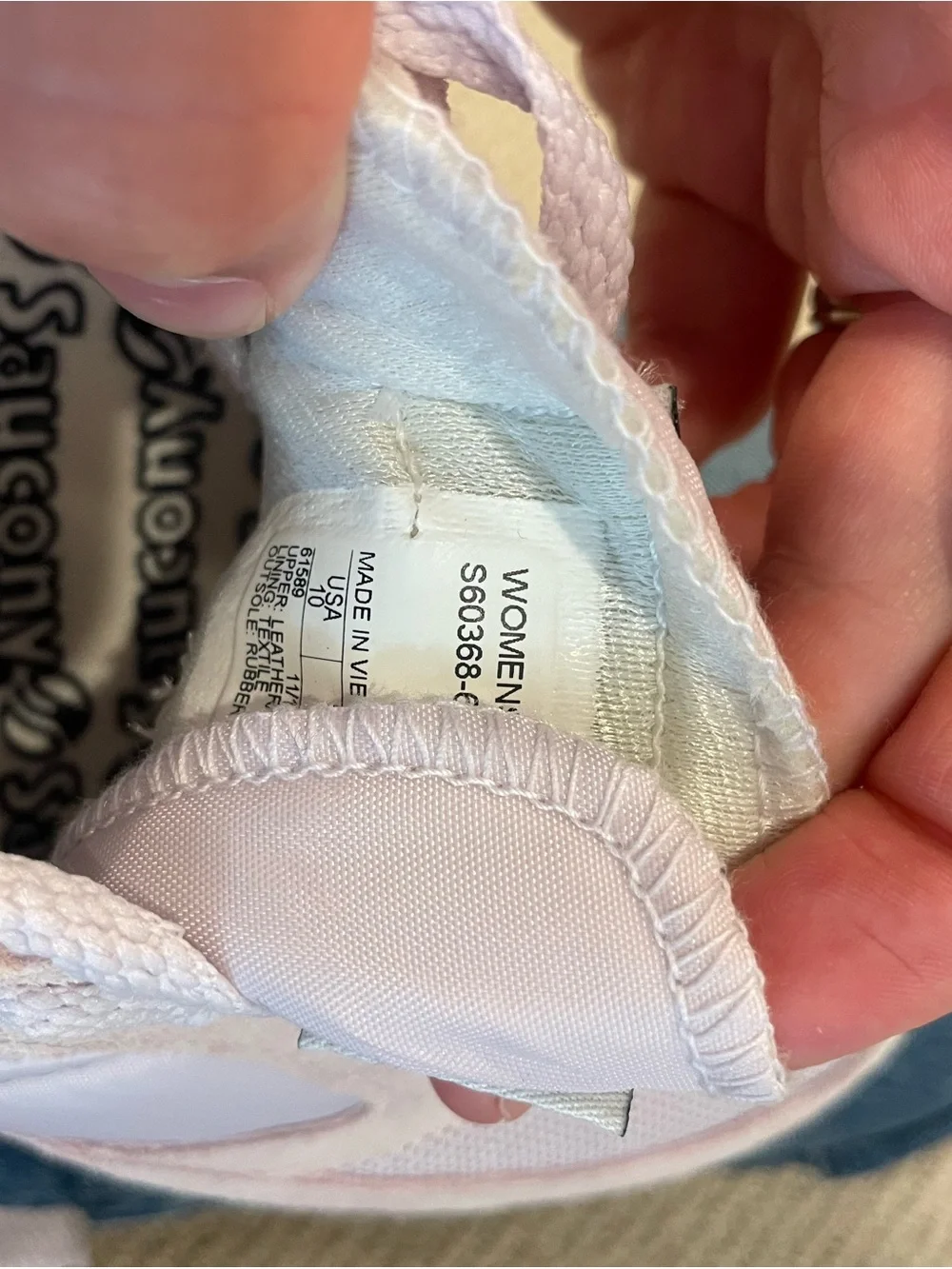 LIKE NEW- Saucony Jazz Vintage Sneaker in Light Pink/Lilac